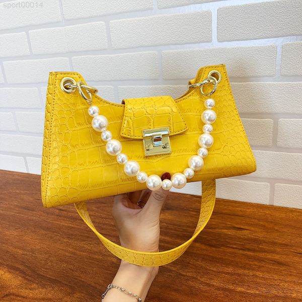 winter pu bags for women 2020 new fashion brand original design handbag pearl shoulder messenger joker underarm bag, Red;black
winter pu bags for women 2020 new fashion brand original design handbag pearl shoulder messenger joker underarm bag, Red;black