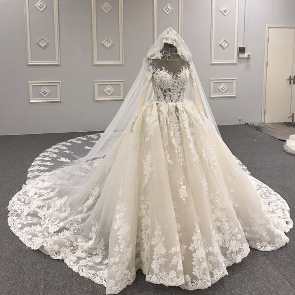 designer luxury wedding party dresses bling bling crystal long sleeve bridal gowns long court train dubai church marriage gown, White
designer luxury wedding party dresses bling bling crystal long sleeve bridal gowns long court train dubai church marriage gown, White