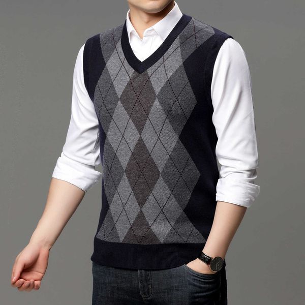 sleeveless sweater men's v-neck knitted youth korean spring and autumn wool jacket solid color vest diamond, Black;white
sleeveless sweater men's v-neck knitted youth korean spring and autumn wool jacket solid color vest diamond, Black;white