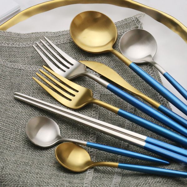 4 pieces / set of black stainless steel golden kitchen cutlery fork knife spoon wedding silverware
4 pieces / set of black stainless steel golden kitchen cutlery fork knife spoon wedding silverware