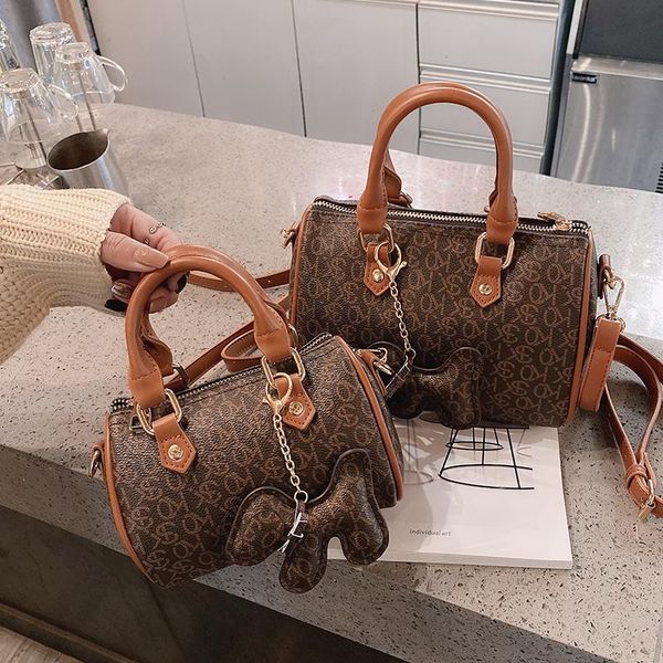 new small handbags women's bag 2020 autumn and winter new fashion all-match shoulder bag online influencer messenger
new small handbags women's bag 2020 autumn and winter new fashion all-match shoulder bag online influencer messenger