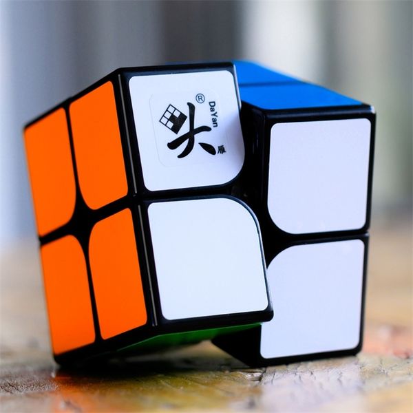 dayan 2x2x2 tengyun m magnetic magic cube 2x2 cubo magico educational toys champion competition professional cube toys y200428
dayan 2x2x2 tengyun m magnetic magic cube 2x2 cubo magico educational toys champion competition professional cube toys y200428