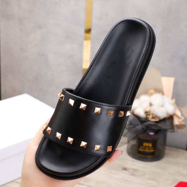 women slippers with box ladies beach slipper tide ladies rivet stud slippers nonslip leather womens casual spikes shoes, Black