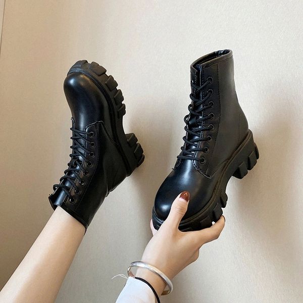 winter shoes women boots round toe flats black leather platform boots for women snow winter 2020 botas mujer #xm1i
winter shoes women boots round toe flats black leather platform boots for women snow winter 2020 botas mujer #xm1i
