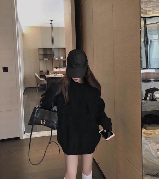 autumn and winter new fashion long-sleeved sweater pure cotton women's stretch plus size close-fitting cotton long-sleeved top, White;black
autumn and winter new fashion long-sleeved sweater pure cotton women's stretch plus size close-fitting cotton long-sleeved top, White;black