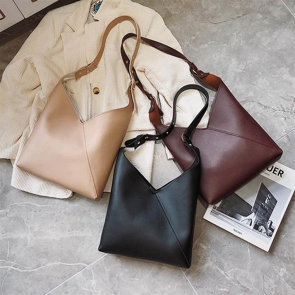 shoulder bags 2021 brand ladies stitching contrast color pu leather bucket bag messenger female travel handbag
shoulder bags 2021 brand ladies stitching contrast color pu leather bucket bag messenger female travel handbag