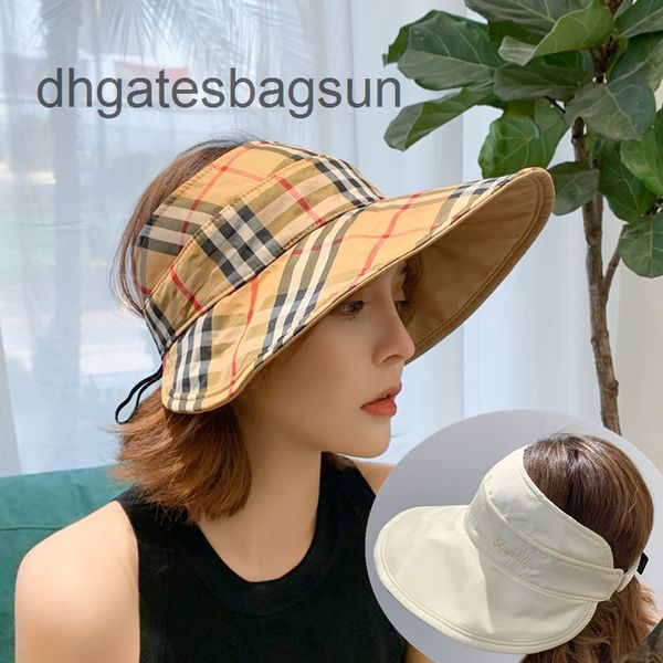 brand cap and carves 2022 new sun hat adjustable empty female summer double-sided plaid for travel, Blue;gray
brand cap and carves 2022 new sun hat adjustable empty female summer double-sided plaid for travel, Blue;gray
