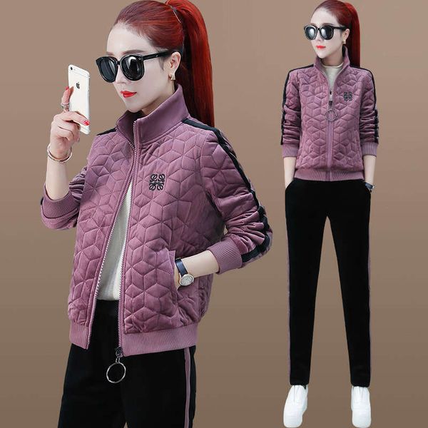 plush sports suit women's autumn and winter 2020 new fashion thickened sweater foreign style casual wear two piece set, Gray
plush sports suit women's autumn and winter 2020 new fashion thickened sweater foreign style casual wear two piece set, Gray