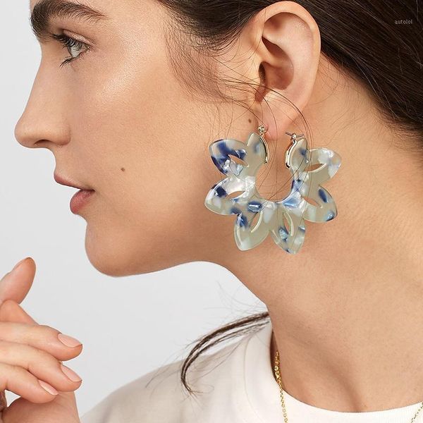 fashion exquisite big acrylic flower plant hoop earrings colorful hollow leopard print earrings for women party jewelry1, Golden;silver
fashion exquisite big acrylic flower plant hoop earrings colorful hollow leopard print earrings for women party jewelry1, Golden;silver