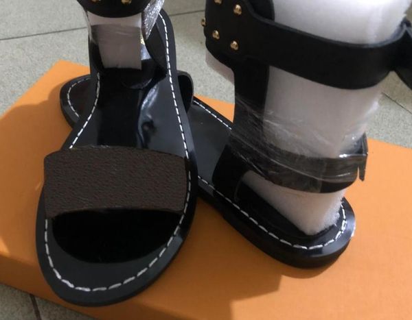 new color paris sliders mens womens summer sandals beach slide slippers ladies flip flops loafers with box 45244, Black
new color paris sliders mens womens summer sandals beach slide slippers ladies flip flops loafers with box 45244, Black