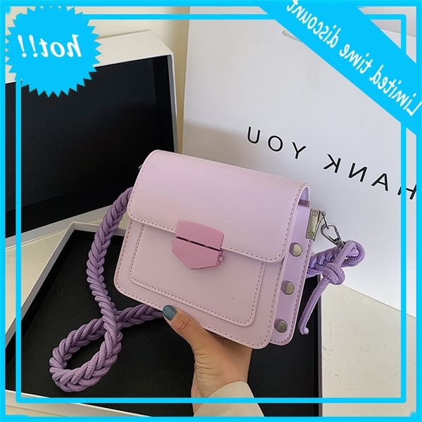 net red super fire ins women's temperament 2020 new small square bag fashion one shoulder messenger
net red super fire ins women's temperament 2020 new small square bag fashion one shoulder messenger