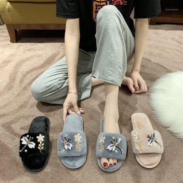 slippers plush warm flat shoes female winter fur for women fashion crystal pearl fluffy slides plus size1, Black
slippers plush warm flat shoes female winter fur for women fashion crystal pearl fluffy slides plus size1, Black