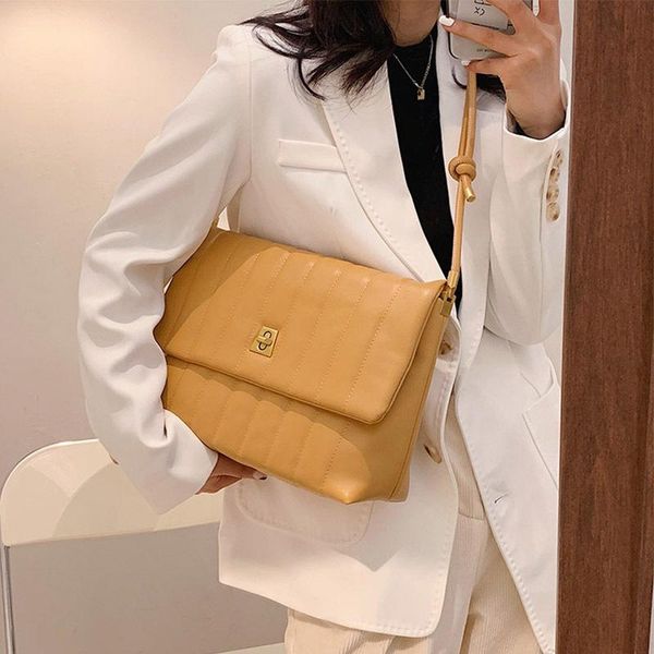 large capacity female bag 2021 new fashion leather shoulder bag simple women's messenger premium brand female designer bags
large capacity female bag 2021 new fashion leather shoulder bag simple women's messenger premium brand female designer bags