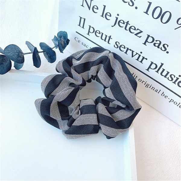 мода девушки вишневый форма scrunchies сладкий plaid полосатый упругие ленты для волос хвостик держатель головной убор аксессуары для волос
мода девушки вишневый форма scrunchies сладкий plaid полосатый упругие ленты для волос хвостик держатель головной убор аксессуары для волос