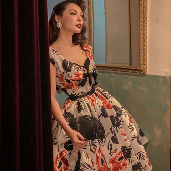2021 le palais original winter elegant new vintage printing prom fashion streetwear flower in summer dress zxi7, Black;gray
2021 le palais original winter elegant new vintage printing prom fashion streetwear flower in summer dress zxi7, Black;gray