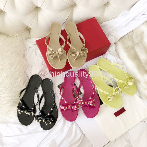 slippers willow nail flat shoes women's bow herringbone slippers jelly clip women wear beach sandals in summer, Black
slippers willow nail flat shoes women's bow herringbone slippers jelly clip women wear beach sandals in summer, Black
