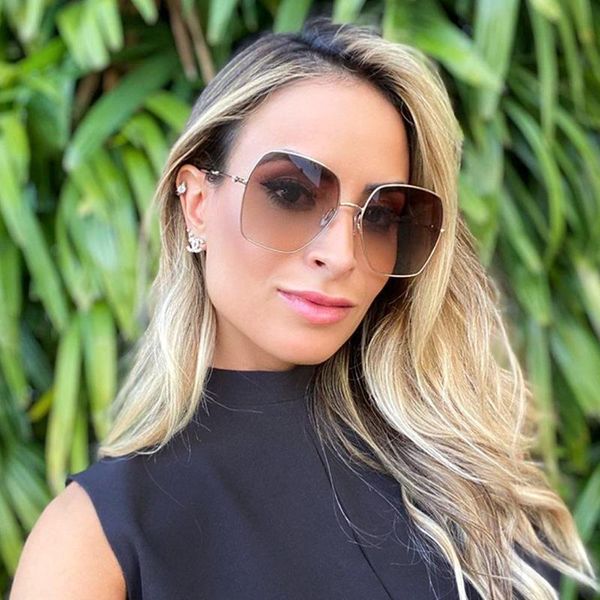 qpeclou 2020 new metal oversized square sunglasses women fashion diamond sun glasses female big frame shades ladies brown oculos, White;black
qpeclou 2020 new metal oversized square sunglasses women fashion diamond sun glasses female big frame shades ladies brown oculos, White;black