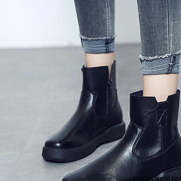 spring new fashion woman boots thick bottom real leather with small side bag shoes, Black
spring new fashion woman boots thick bottom real leather with small side bag shoes, Black