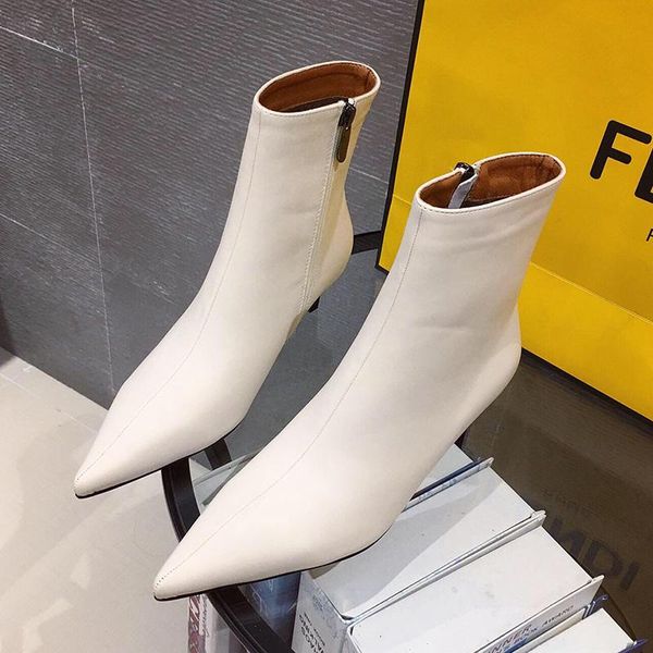 boots women shoes 2021 solid fashion ankle rubber pointed toe autumn and winter zipper pu female, Black
boots women shoes 2021 solid fashion ankle rubber pointed toe autumn and winter zipper pu female, Black