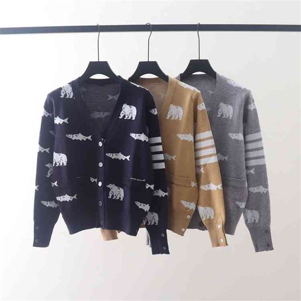 autumn winter new tb style and jacquard sweet aging long sleeve loose small coat knitted cardigan, White
autumn winter new tb style and jacquard sweet aging long sleeve loose small coat knitted cardigan, White