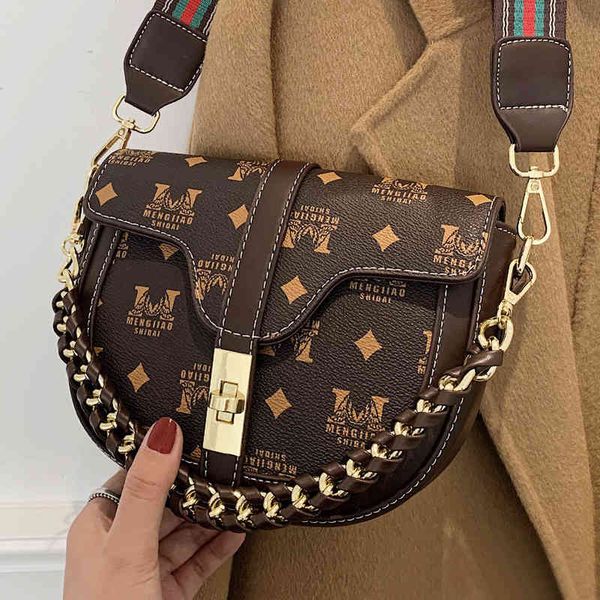 2022 factory wholesale new saddle small women's trend hand single shoulder ins temperament street racket messenger bag edzr
2022 factory wholesale new saddle small women's trend hand single shoulder ins temperament street racket messenger bag edzr