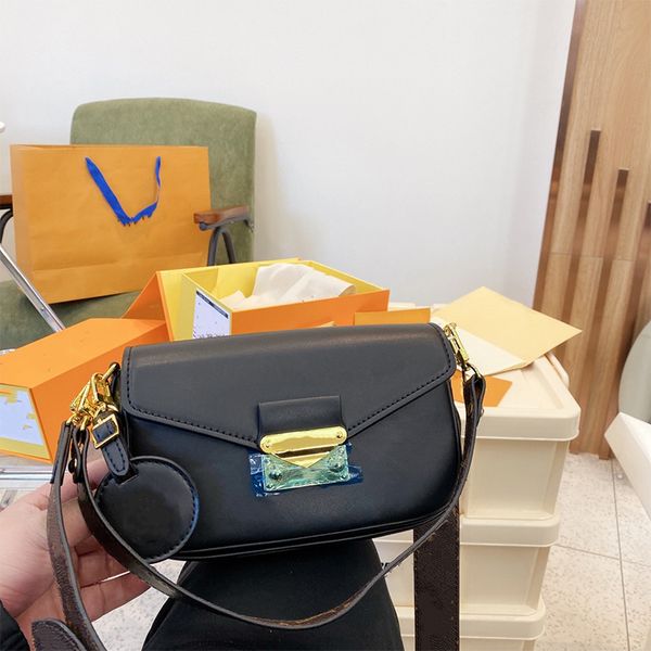retro saddle messenger bag + shoulder strap 2021 luxury leather designer handbag street fashion single product dinner street wallet backpack
retro saddle messenger bag + shoulder strap 2021 luxury leather designer handbag street fashion single product dinner street wallet backpack
