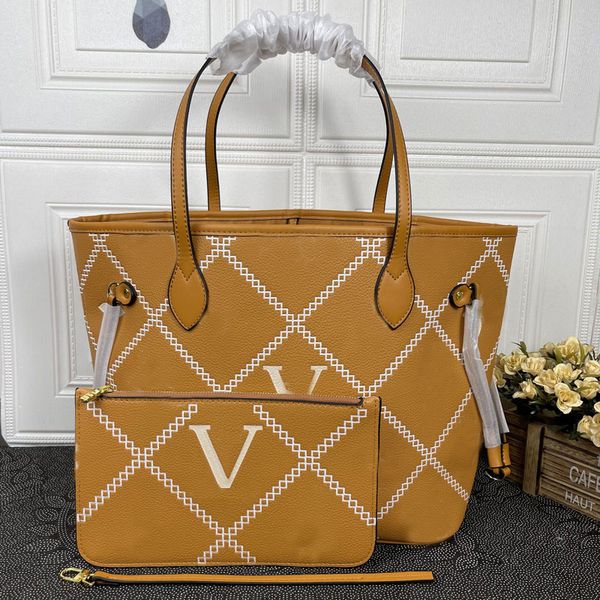 white printed medium handbag shopping bag ladies luxury fashion vintage handbags full leather pressed print design
white printed medium handbag shopping bag ladies luxury fashion vintage handbags full leather pressed print design