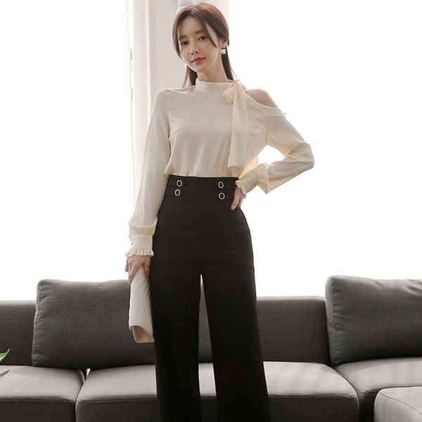 2020 autumn women two piece set long sleeve fashion print shirt blouse + slim long pant female wear office lady business suits c1015, Black;white
2020 autumn women two piece set long sleeve fashion print shirt blouse + slim long pant female wear office lady business suits c1015, Black;white