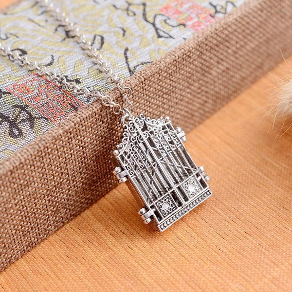 factory71itgothic openable p necklace box frame locket pendant jewelry accessoriesep44
factory71itgothic openable p necklace box frame locket pendant jewelry accessoriesep44