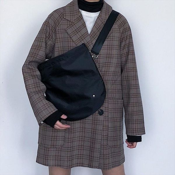 fashion chest bag for men women waterproof nylon shoulder bag hip hop streetwear functional students chest bags harajuku style
fashion chest bag for men women waterproof nylon shoulder bag hip hop streetwear functional students chest bags harajuku style