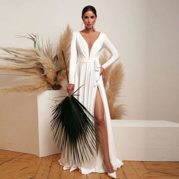 2021 new dressed satin wedding dresses low-cut v-sleeves long robes to be bathrobe slit side m79a, Blue;red
2021 new dressed satin wedding dresses low-cut v-sleeves long robes to be bathrobe slit side m79a, Blue;red