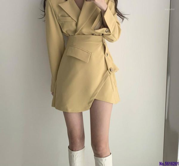 elegant two-pieces set women skirt suit short jacket & irregular skirt chic button up female blazer sets women blazer suit 20201, White
elegant two-pieces set women skirt suit short jacket & irregular skirt chic button up female blazer sets women blazer suit 20201, White