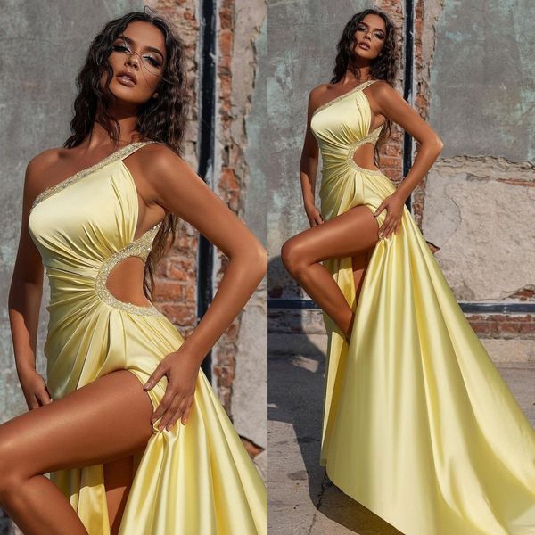 one shoulder evening dresses beading pleat boho customise prom gowns side split hollow out second reception dress, Black;red
one shoulder evening dresses beading pleat boho customise prom gowns side split hollow out second reception dress, Black;red