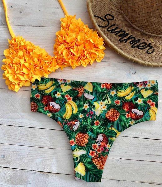 2020 bikinis women 2019 micro bikini set push up cut flower two piece swimsuit female bandage swimwear bathing suit biquini, Black 
2020 bikinis women 2019 micro bikini set push up cut flower two piece swimsuit female bandage swimwear bathing suit biquini, Black