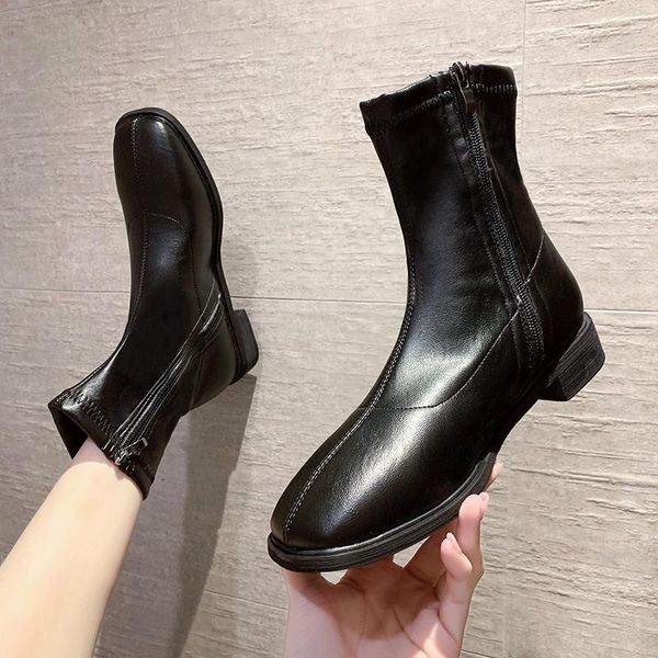 woman flat boots shoes luxury designer winter footwear boots-women zipper low fashion ankle ladies autumn rubber 2021 black
woman flat boots shoes luxury designer winter footwear boots-women zipper low fashion ankle ladies autumn rubber 2021 black