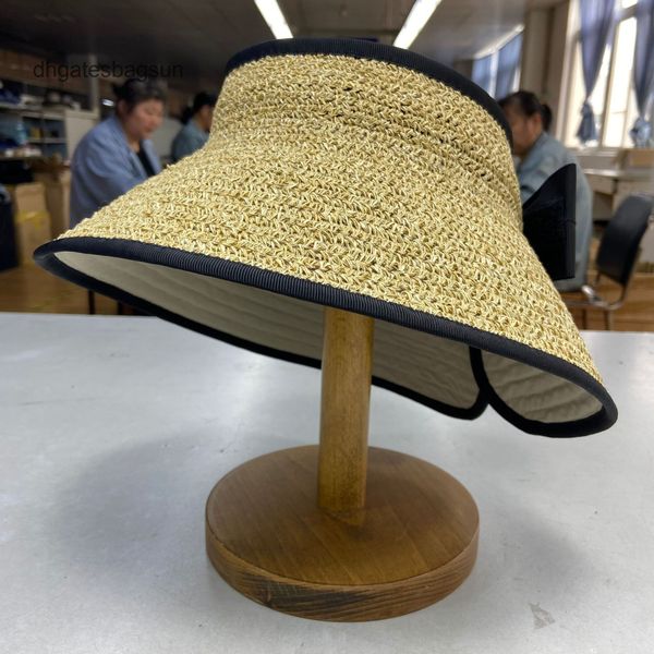 brand cap carves hat children 22 new spring summer breathable portable sun shading big eaves empty hat 21ss-h012, Blue;gray
brand cap carves hat children 22 new spring summer breathable portable sun shading big eaves empty hat 21ss-h012, Blue;gray