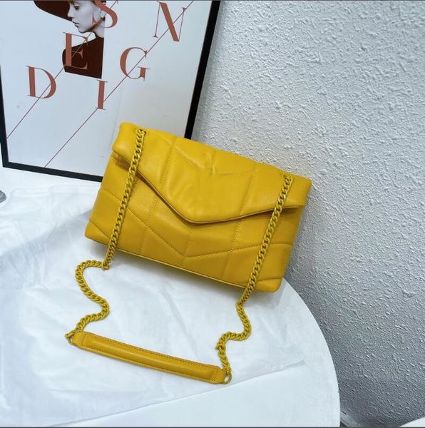 women designer shoulder bags cross body luxury handbags high-quality and high-capacity different colors chain purse genuine leather flip cov
women designer shoulder bags cross body luxury handbags high-quality and high-capacity different colors chain purse genuine leather flip cov