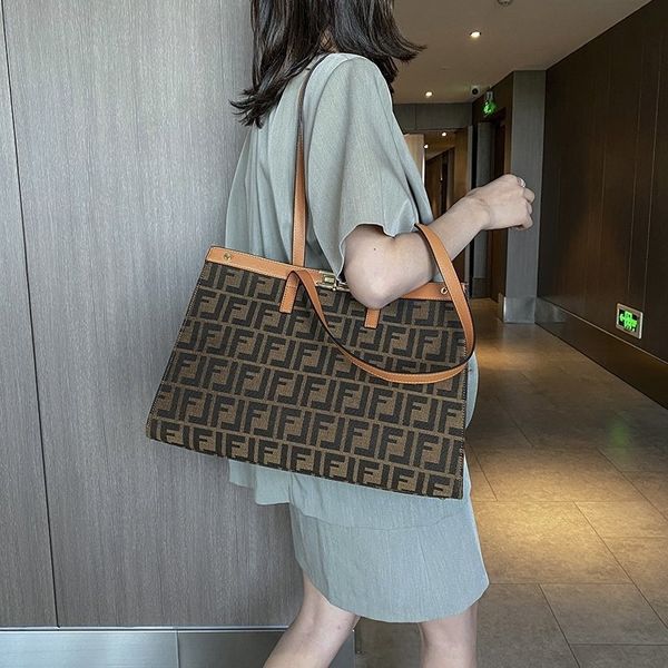 n201l 2020 optimization of tote screen red old flower new cdjbw large hand handbagcarry bag handbagcapacity bag women's printing
n201l 2020 optimization of tote screen red old flower new cdjbw large hand handbagcarry bag handbagcapacity bag women's printing