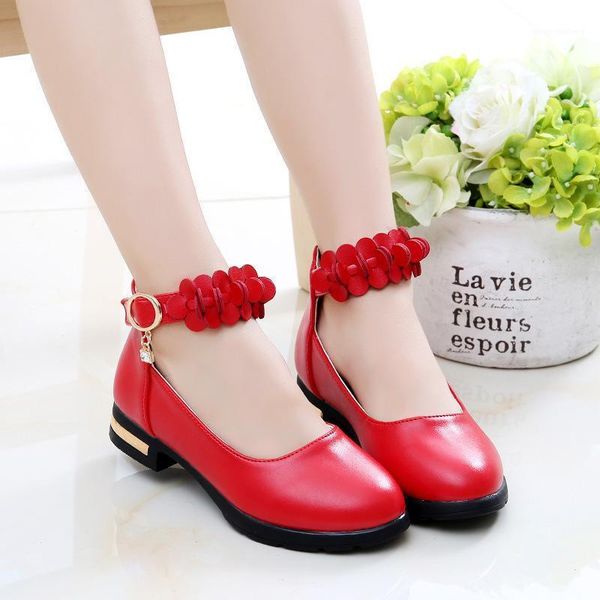 4-12 years 2020 old princess shoes for little girls school dress female flower low-heeled kids party wedding child leather shoe1, Black;grey
4-12 years 2020 old princess shoes for little girls school dress female flower low-heeled kids party wedding child leather shoe1, Black;grey