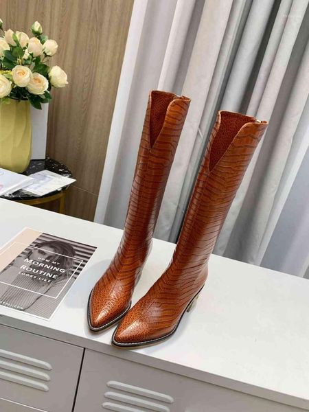 boots horse women crocodile pattern pointed toe knee high genuine leather 2021 female shoes1, Black
boots horse women crocodile pattern pointed toe knee high genuine leather 2021 female shoes1, Black