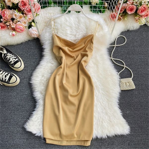 2021 new ladies split dress female summer temperament v-neck satin drape halter strap hq7o, Black;gray
2021 new ladies split dress female summer temperament v-neck satin drape halter strap hq7o, Black;gray