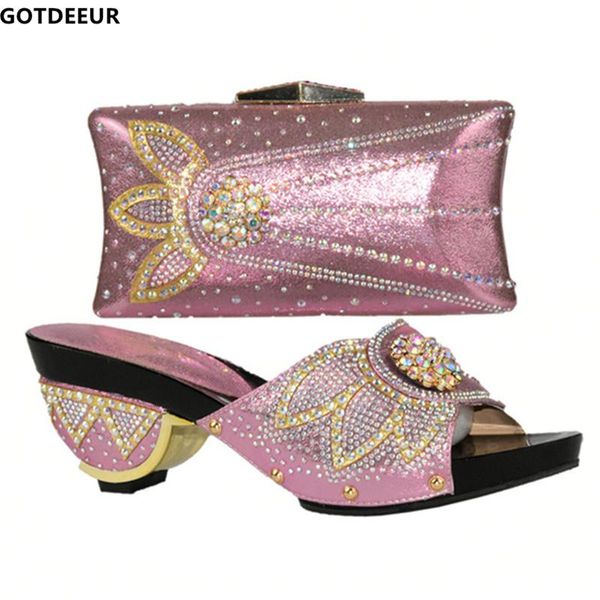 new arrival pink color shoes and bag set decorated with rhinestone matching italian shoes and bag sets for wedding, Black
new arrival pink color shoes and bag set decorated with rhinestone matching italian shoes and bag sets for wedding, Black