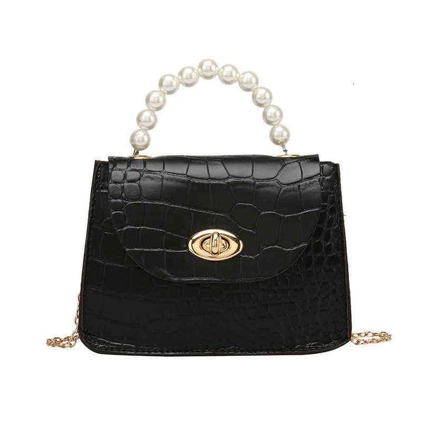 small women spring small square fashion single shoulder oblique span crocodile pattern small bag 03, Red;black
small women spring small square fashion single shoulder oblique span crocodile pattern small bag 03, Red;black