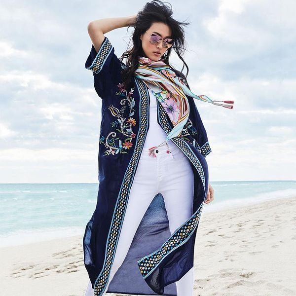 2020 floral embroidered front open long kimono cardigan plus size navy blue cotton tunic women and blouses shirts q11461, White
2020 floral embroidered front open long kimono cardigan plus size navy blue cotton tunic women and blouses shirts q11461, White
