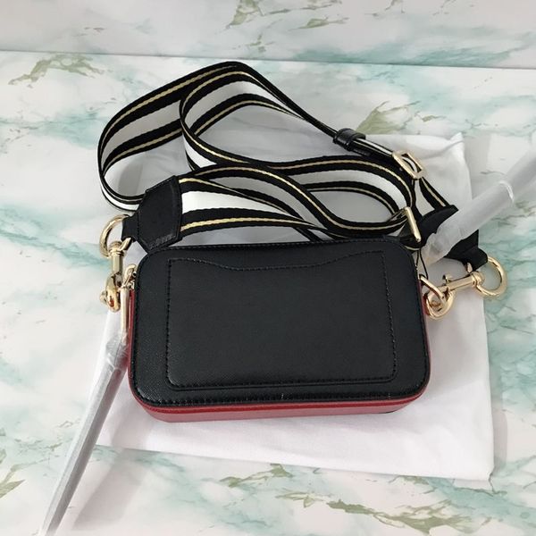 2020 fashion color wide shoulder strap flap handbag retro tassel saddle square hand bag shoulder bag messenger crossbody zip handbag
2020 fashion color wide shoulder strap flap handbag retro tassel saddle square hand bag shoulder bag messenger crossbody zip handbag