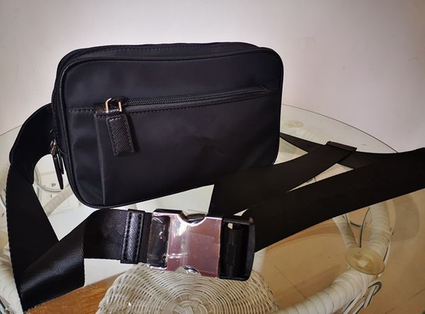 2020 new cross-body backpacks for men &women chest bag waist bags nylon proof-water upper with webbing strap waist bag 
2020 new cross-body backpacks for men &women chest bag waist bags nylon proof-water upper with webbing strap waist bag