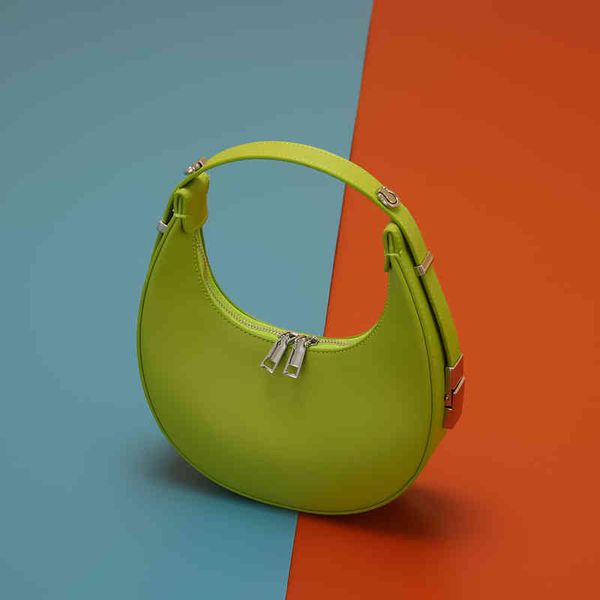 south korean niche osoi bag 2021 new mini semi-circular crescent metal buckle leather one shoulder armpit moon
south korean niche osoi bag 2021 new mini semi-circular crescent metal buckle leather one shoulder armpit moon