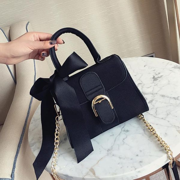 luxury designer solid cover wild shoulder messenger bag korean bow-knot crossbody bags female version handbag falp bag b42-98
luxury designer solid cover wild shoulder messenger bag korean bow-knot crossbody bags female version handbag falp bag b42-98