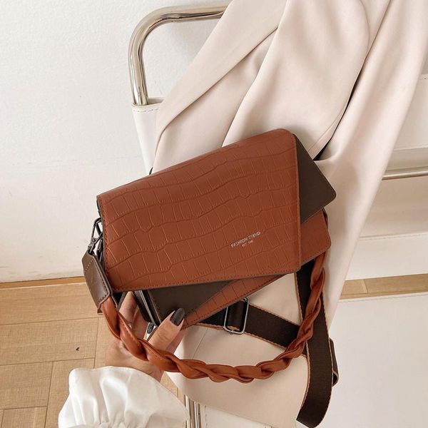 brand original design bag for women autumn western style bags are popular with new fashion handbags with versatile underarm bags
brand original design bag for women autumn western style bags are popular with new fashion handbags with versatile underarm bags