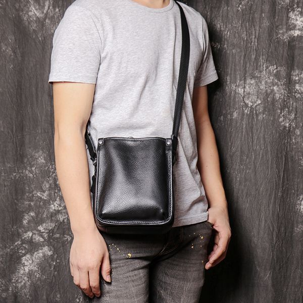2020 male shoulder men with genuine leather zip messenger bag crossbody for men's little square bags cqj5
2020 male shoulder men with genuine leather zip messenger bag crossbody for men's little square bags cqj5
